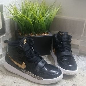 Jordan Legacy 312 Black and White 2Y